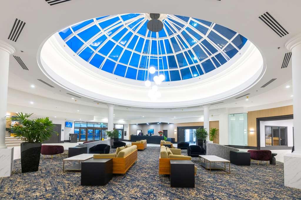 Doubletree By Hilton Calgary North Hotel ภายนอก รูปภาพ