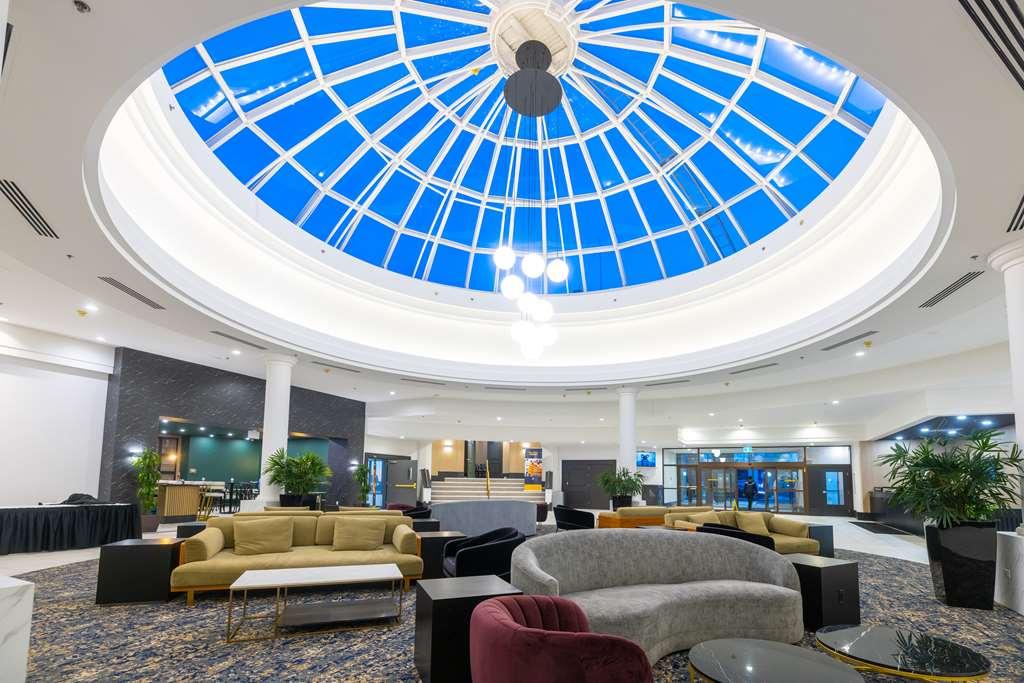 Doubletree By Hilton Calgary North Hotel ภายนอก รูปภาพ
