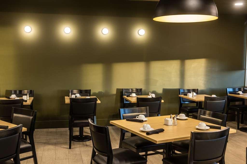 Doubletree By Hilton Calgary North Hotel ร้านอาหาร รูปภาพ