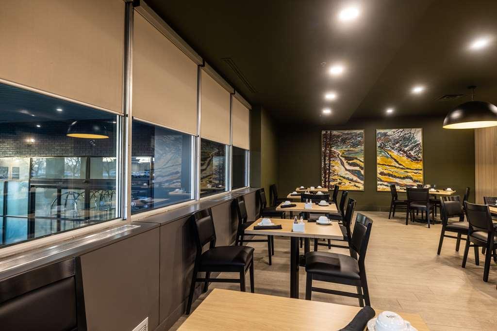 Doubletree By Hilton Calgary North Hotel ร้านอาหาร รูปภาพ