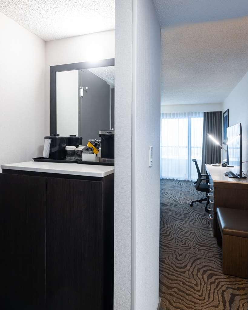 Doubletree By Hilton Calgary North Hotel ห้อง รูปภาพ