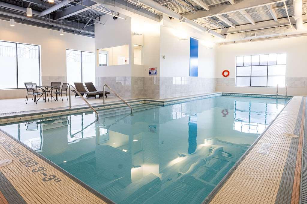 Doubletree By Hilton Calgary North Hotel สิ่งอำนวยความสะดวก รูปภาพ