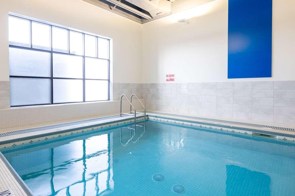 Doubletree By Hilton Calgary North Hotel สิ่งอำนวยความสะดวก รูปภาพ